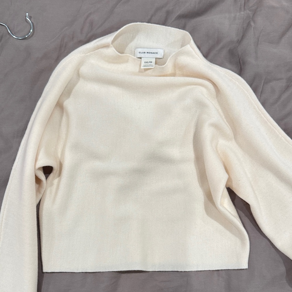 Club Monaco Soft Cream Turtleneck Sweater